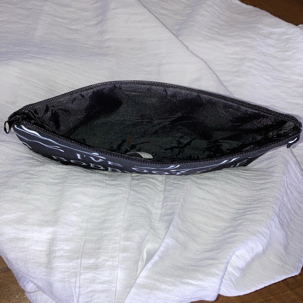 Cosmetic Case NWOT Make up Pouch Unbranded Black & White - Picture 3 of 15